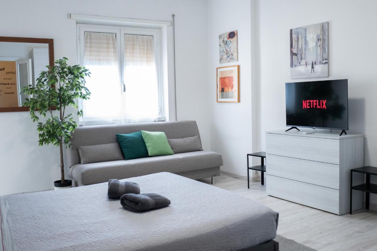 Nonna Pina Guest House Moderno Appartamento Vicino Metro AWifi,Netflix Rome Buitenkant foto