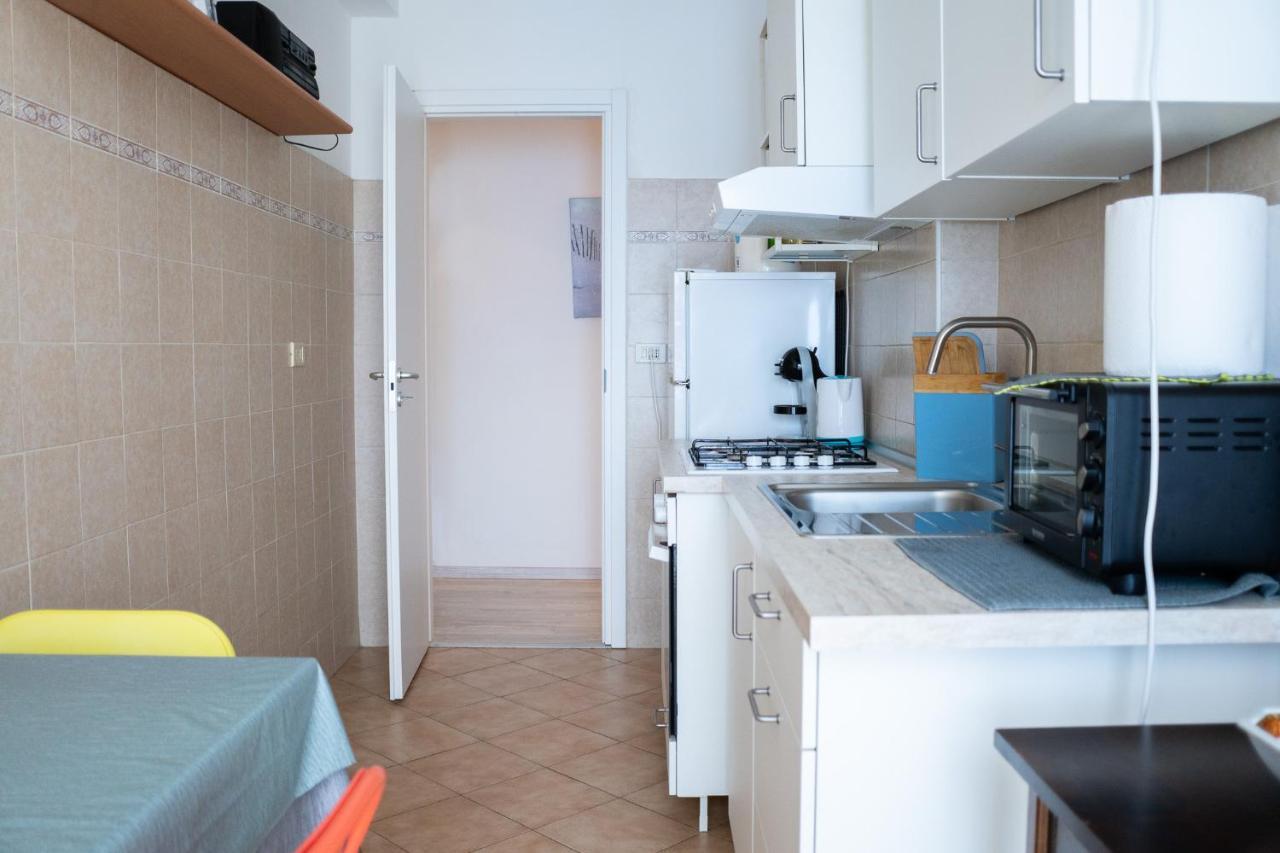 Nonna Pina Guest House Moderno Appartamento Vicino Metro AWifi,Netflix Rome Buitenkant foto